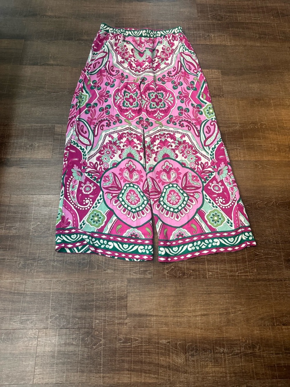 Karen Kane Wyndy Wide Leg Pink and Green Pants Paisley Print Size Medium